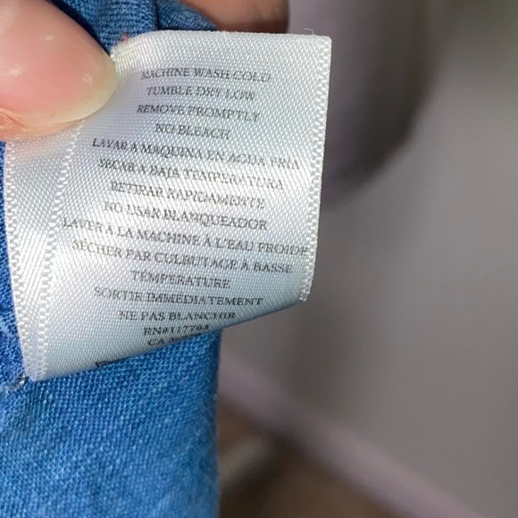 Rails Cold Shoulder Lyocell Tencel Linen Chambray Button Up Shirt Top Size Small - Picture 12 of 13